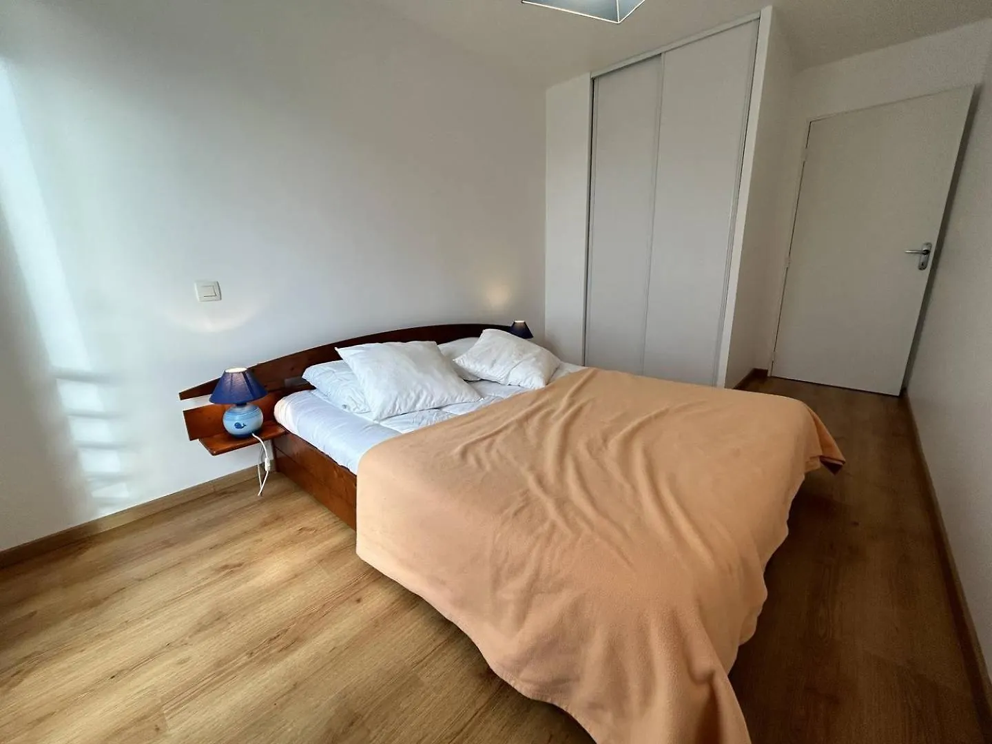 531 - Appartement T2 Vue Mer, A 100M De La Plage Erquy 0*,  Franciaország